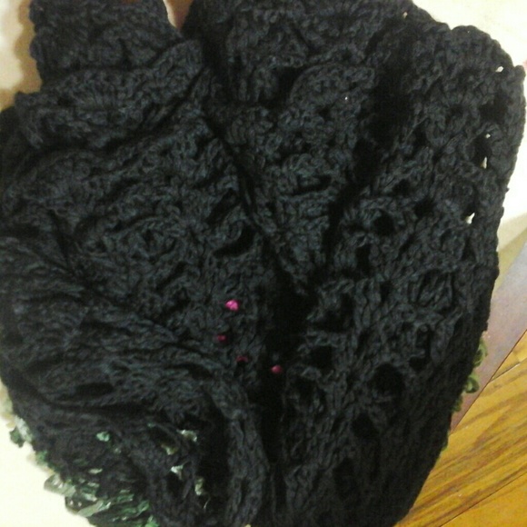 Sweater Hollow Hook Flower (hand made) - Picture 5 of 7